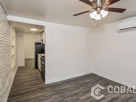 5th image of 1992 Woodland Hills Ave NW APT 3