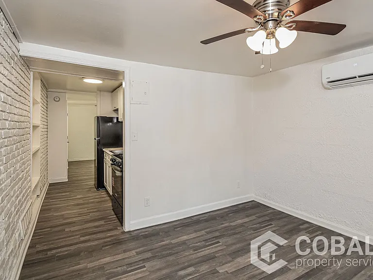 1992 Woodland Hills Ave NW #3 — Photo 5