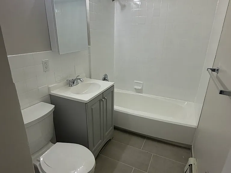 67 Brinkerhoff St #4BB — Photo 2