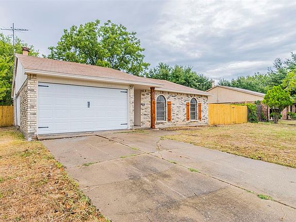 2nd image of 3213 Merrimac Dr