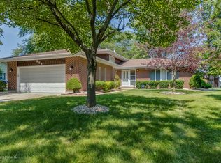523 Oak St, Peotone, IL 60468