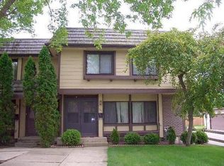 1341 Court P, Hanover Park, IL 60133