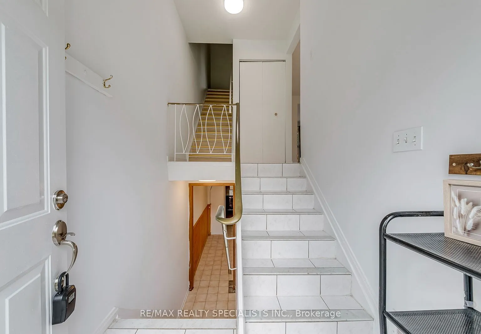 3 bed, $2,200 — Photo 4