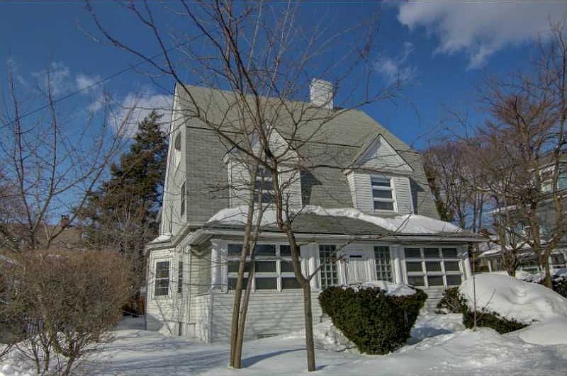 2nd image of 86 President Ave