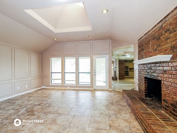 5th image of 1300 Tierra Calle