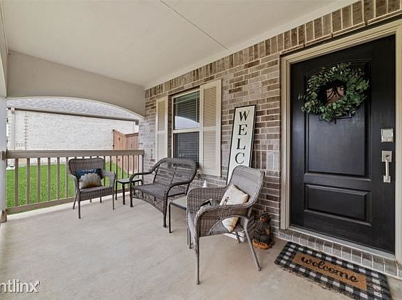 2nd image of 6335R Shadowbrook Hollow Trl