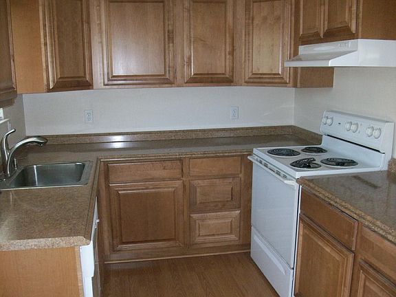 2nd image of 109 Estates Ct #A