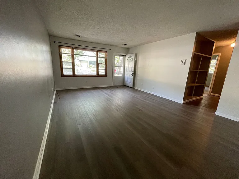 1733 Winne Dr — Photo 4