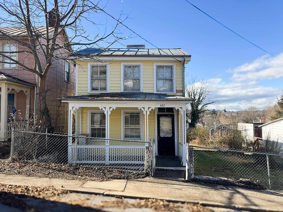 1st image of 422 N Market St