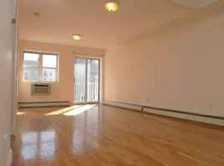 3244 36th St APT 2, Astoria, NY 11106
