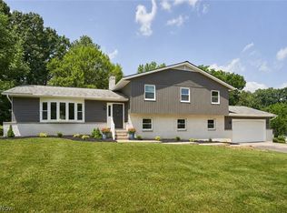 3762 Leewood Dr, Stow, OH 44224