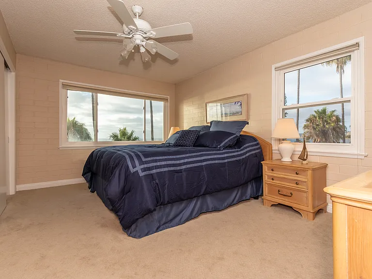 1039 Coast Blvd #E — Photo 7