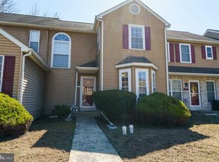 25 Village Dr, Schwenksville, PA 19473