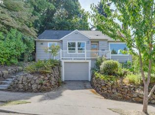 1026 SW Moss St, Portland, OR 97219