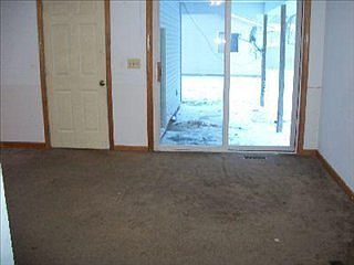 5th image of 18882 Williamsville St