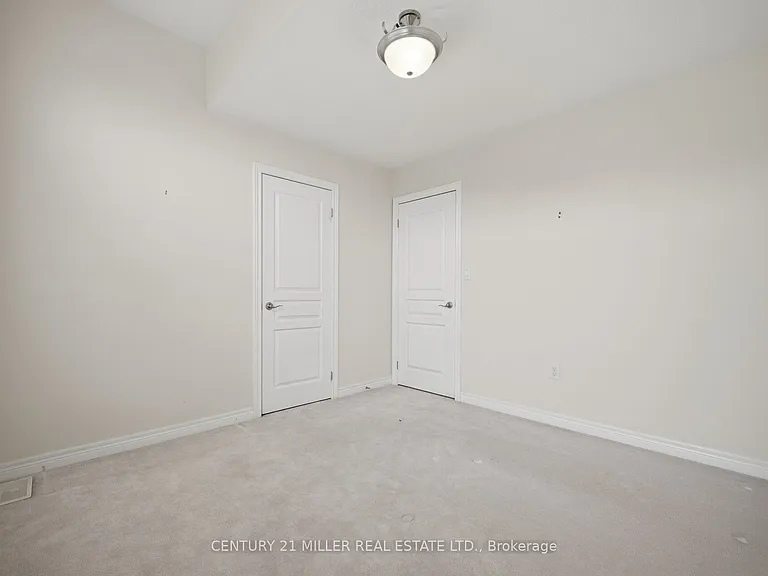 2455 Village Cmn — Photo 35