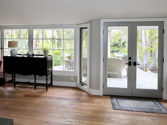 Double doors to backyard