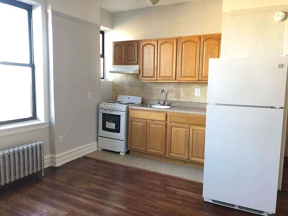 1st image of 520 Lincoln Pl #6CC