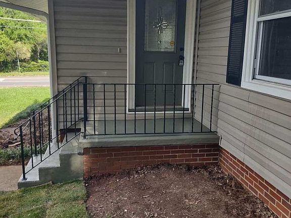 2nd image of 521 Avalon Pl