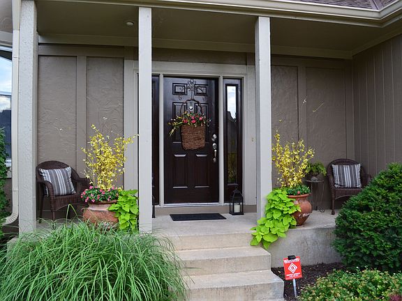 2nd image of 6409 W 149th Ter