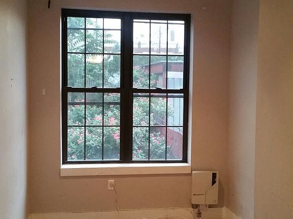 2nd image of 162 Woodward Ave