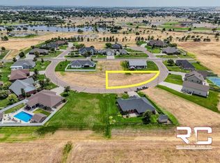 4551 Prairie Rose Cir, Great Bend, KS 67530