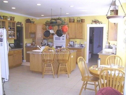 2nd image of 6930 Beach Dr E