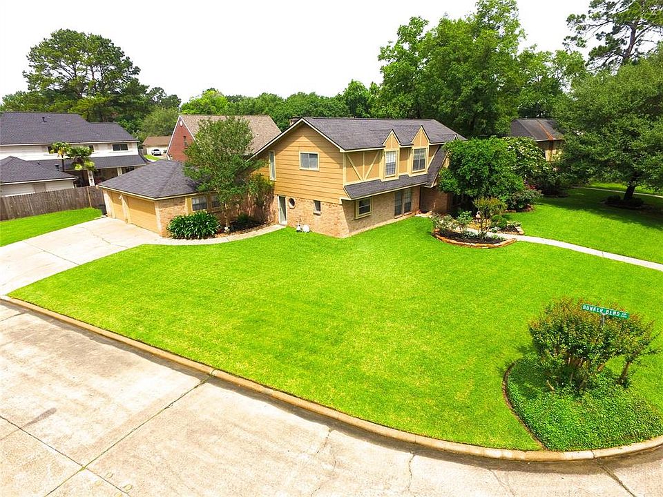1st image of 20007 Pinehurst Bend Dr