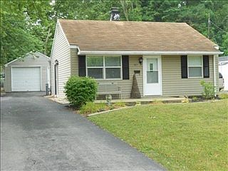 1st image of 121 W Harmon Dr