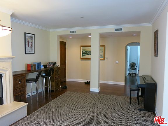 5th image of 1544 Camden Ave APT 302