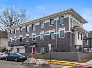 585 Hoboken Rd #3L, Carlstadt, NJ 07072