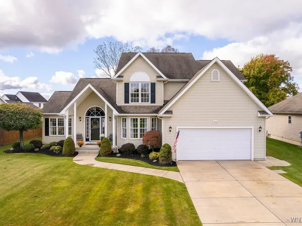 7242 Katie Dr, North Tonawanda, NY 14120