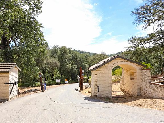 4th image of 25218 Black Canyon Rd