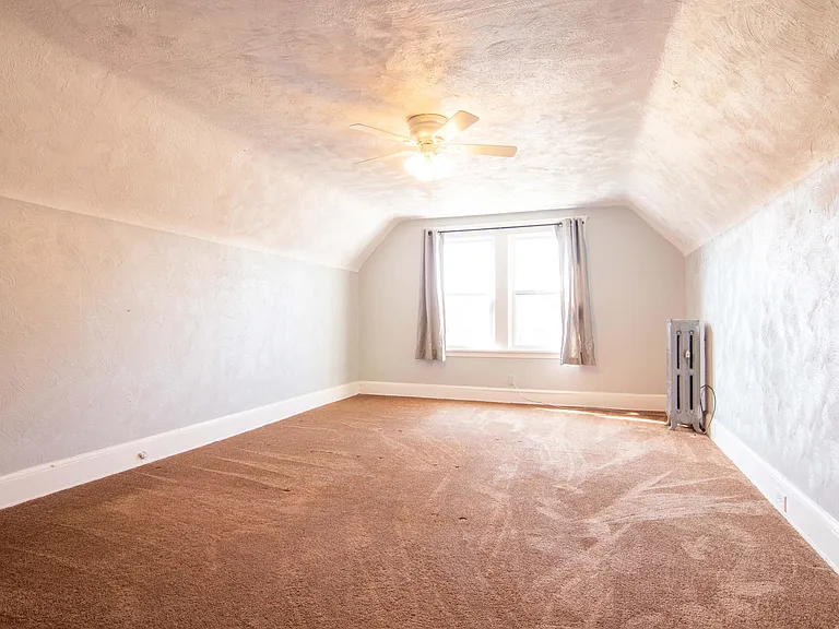 10621 Ashbury Ave — Photo 15