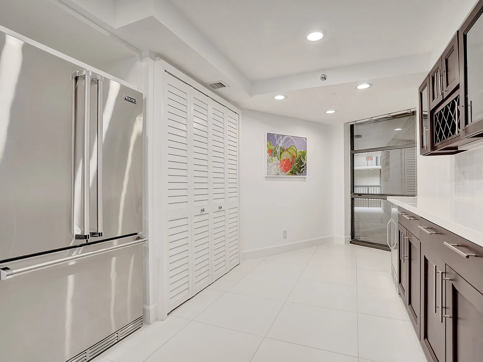 2 bed, 2.5 bath, 1700 sqft, $4,600 — Photo 2