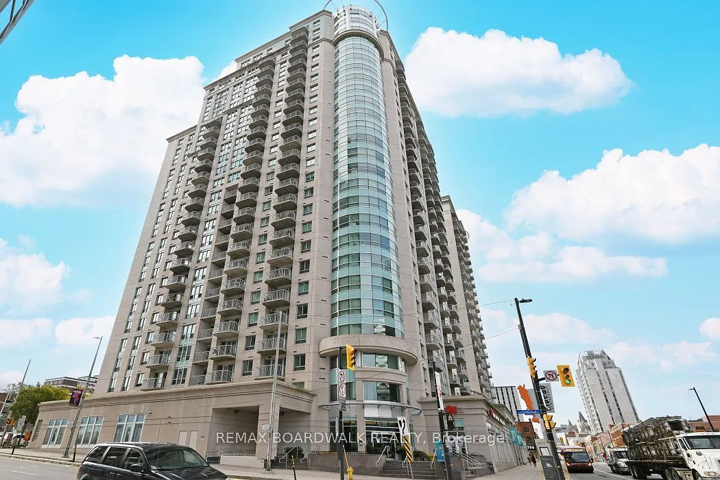 2 bed, $2,800 — Photo 1