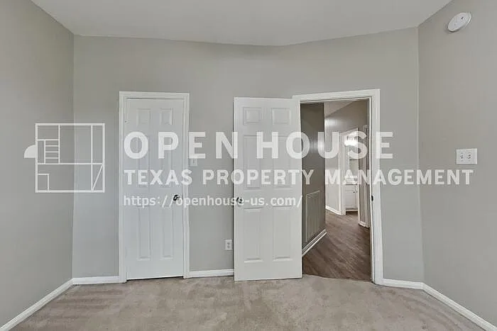 2922 Maple Bend Dr — Photo 15