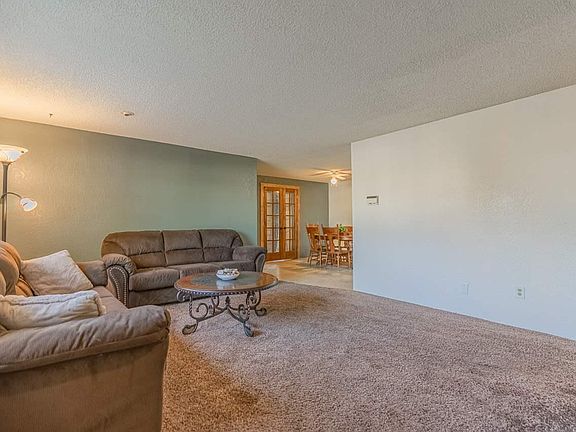 4th image of 783 N 60th Ave