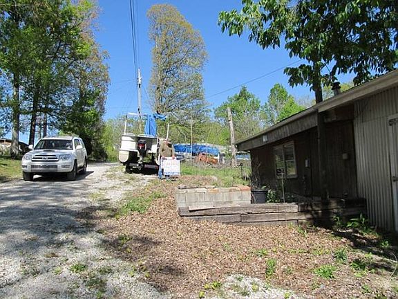 2nd image of 888 Wilson Wilderness Ln