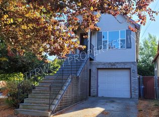 1602 SE 43rd Ave, Portland, OR 97215