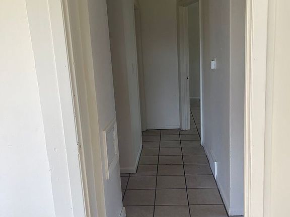 5th image of 6522 W Carmen Ave