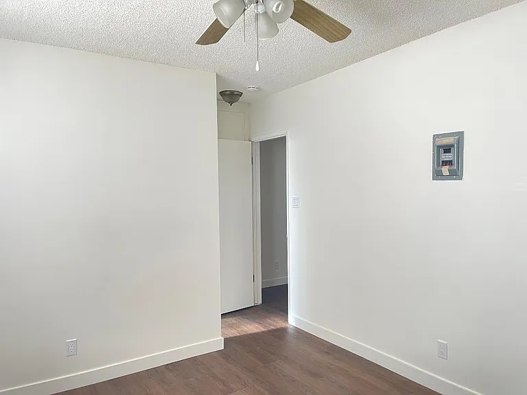 2412 W Grand Ave #BB — Photo 7