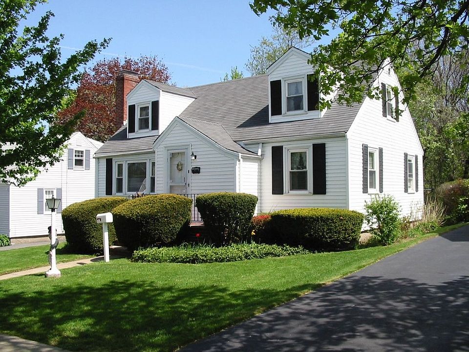 1st image of 11 Linden Ave