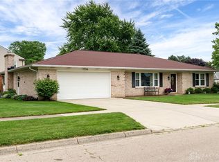 1396 Surrey Rd, Vandalia, OH 45377