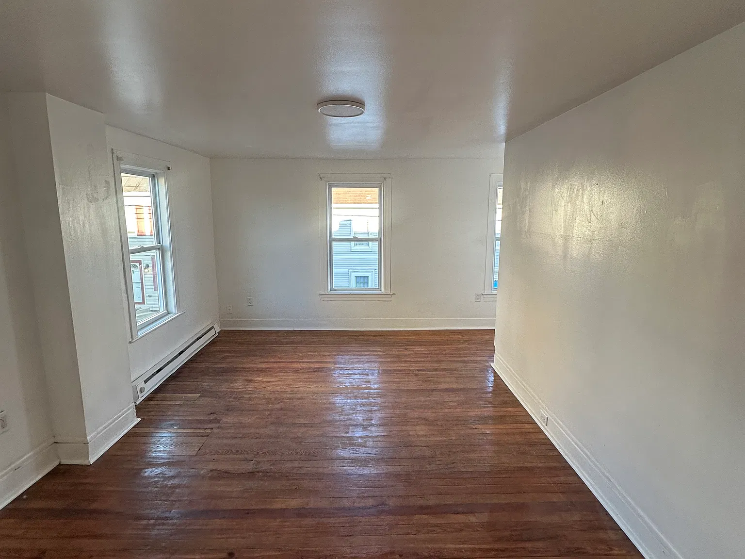 3 bed, 1868 sqft, $1,750 — Photo 3