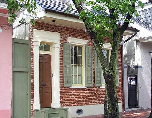 1st image of 934 Orleans St