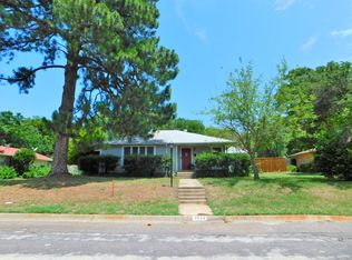 2034 Houston Pl, Denton, TX 76201