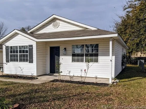 17 W Ross Ave, Sapulpa, OK 74066