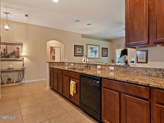 4th image of 315 Graciela Cir