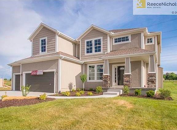 20008 W. 107th Terrace in Woodland Manor Subdivision